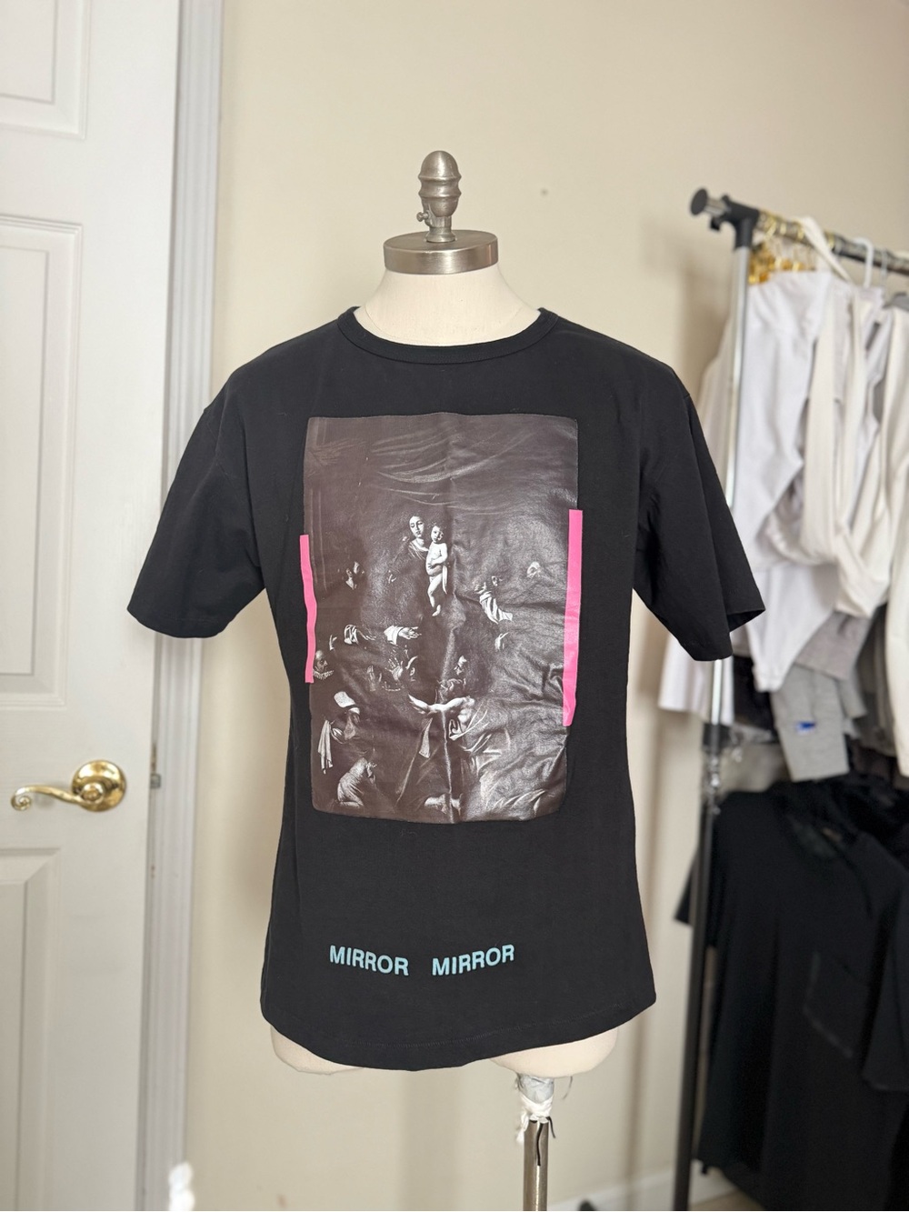 Off-White c/o VIRGIL ABLOH Black Short-Sleeve Graphic Tee with Pink Accents